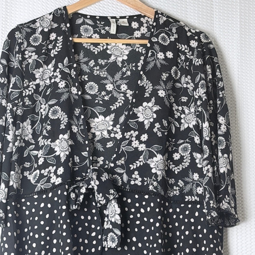 Cato Cardigan Women XL Black Floral Polka Dot Tie Kimono Top Layer Boho Pattern - Picture 3 of 8